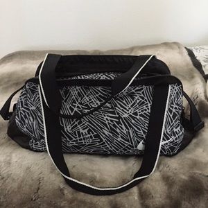 Nike Women’s Gym Duffle Medium Bag